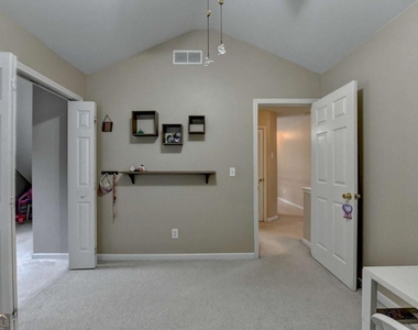 2172 Woodbriar Drive - Photo Thumbnail 24