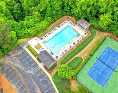 2172 Woodbriar Drive - Photo Thumbnail 50