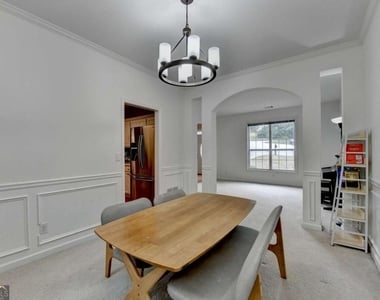 2172 Woodbriar Drive - Photo Thumbnail 10