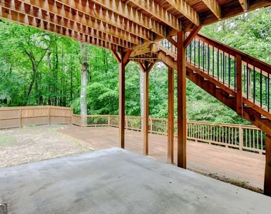 2172 Woodbriar Drive - Photo Thumbnail 39