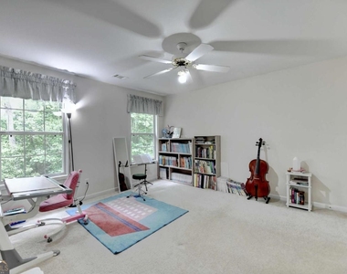 2172 Woodbriar Drive - Photo Thumbnail 27