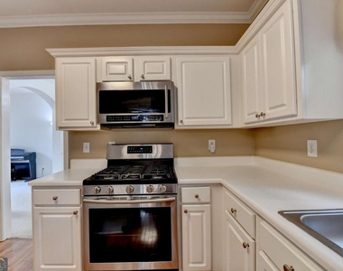 2172 Woodbriar Drive - Photo Thumbnail 12
