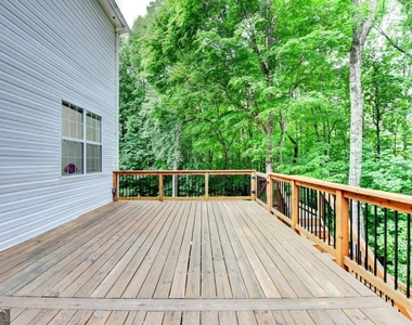 2172 Woodbriar Drive - Photo Thumbnail 43