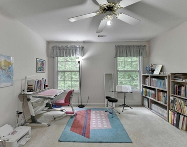 2172 Woodbriar Drive - Photo Thumbnail 38