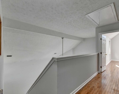 1112 Ashbury Drive - Photo Thumbnail 30