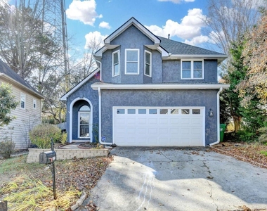 1112 Ashbury Drive - Photo Thumbnail 1
