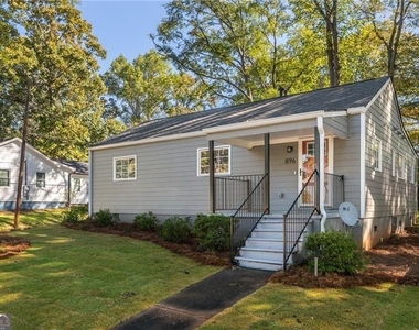 896 Oakland Drive - Photo Thumbnail 1