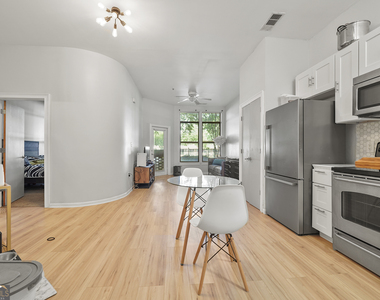 898 Oak Street Sw - Photo Thumbnail 11