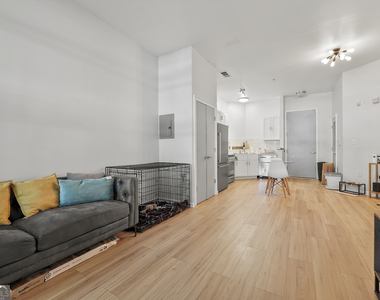898 Oak Street Sw - Photo Thumbnail 12