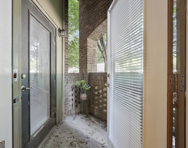 898 Oak Street Sw - Photo Thumbnail 17