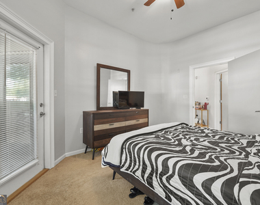 898 Oak Street Sw - Photo Thumbnail 21