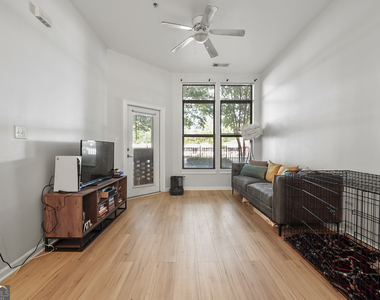 898 Oak Street Sw - Photo Thumbnail 8