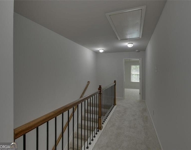 329 Turtle Creek Drive - Photo Thumbnail 7