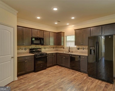 329 Turtle Creek Drive - Photo Thumbnail 2