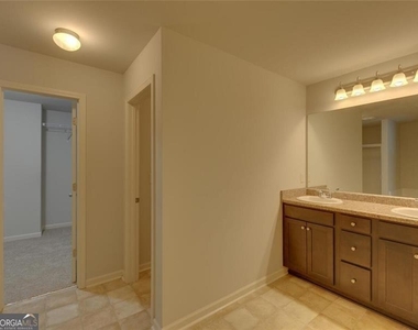 329 Turtle Creek Drive - Photo Thumbnail 11