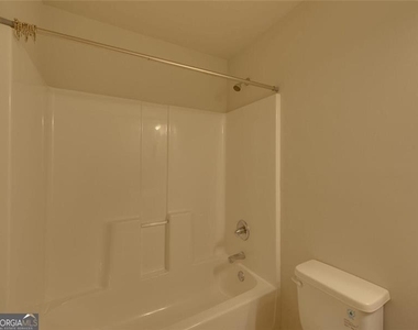 329 Turtle Creek Drive - Photo Thumbnail 17