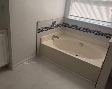 1688 Windale Court - Photo Thumbnail 6