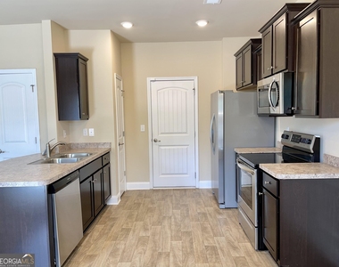 2651 Lovejoy Crossing Lane - Photo Thumbnail 6