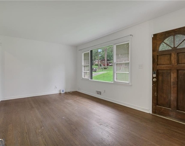 1982 Rena Circle Sw - Photo Thumbnail 4
