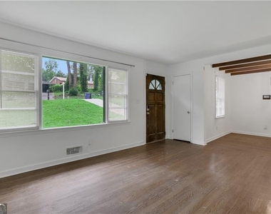 1982 Rena Circle Sw - Photo Thumbnail 6