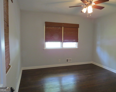 1570 Van Epps Street Se - Photo Thumbnail 14