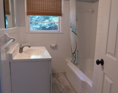 1570 Van Epps Street Se - Photo Thumbnail 11