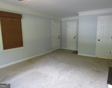 1570 Van Epps Street Se - Photo Thumbnail 8