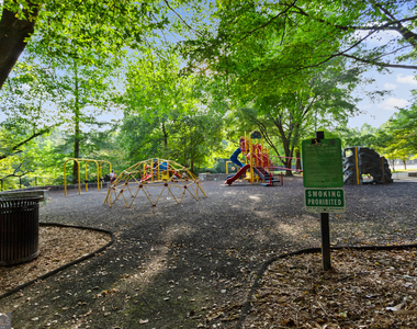 3252 W Roxboro Road Ne - Photo Thumbnail 60
