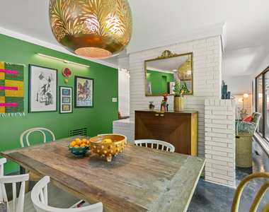 3252 W Roxboro Road Ne - Photo Thumbnail 10