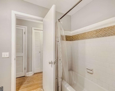 6851 Roswell Road - Photo Thumbnail 18