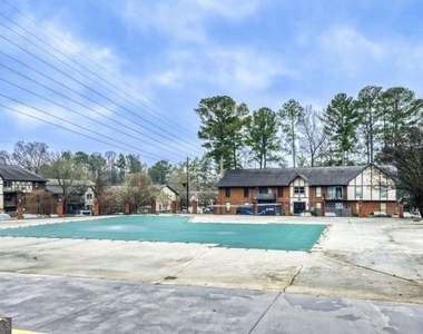 6851 Roswell Road - Photo Thumbnail 25