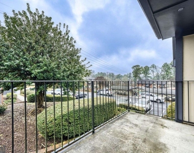 6851 Roswell Road - Photo Thumbnail 20