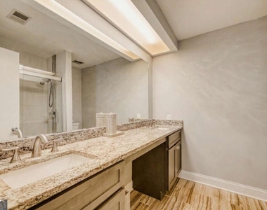 6851 Roswell Road - Photo Thumbnail 12