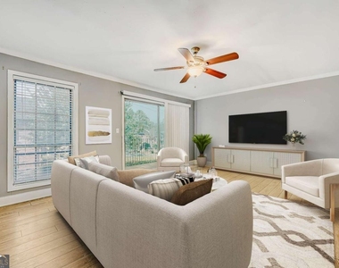 6851 Roswell Road - Photo Thumbnail 6
