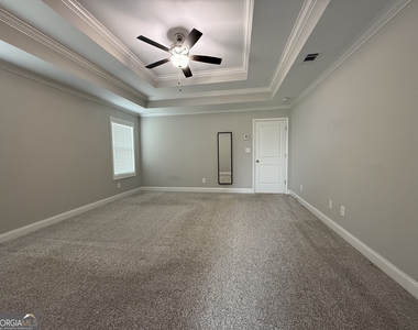 231 Creek Ridge Drive - Photo Thumbnail 8