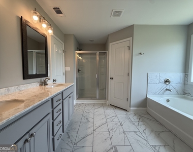 231 Creek Ridge Drive - Photo Thumbnail 10