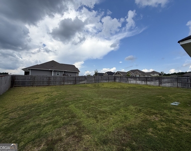 231 Creek Ridge Drive - Photo Thumbnail 17