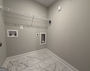 231 Creek Ridge Drive - Photo Thumbnail 12