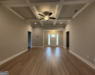 231 Creek Ridge Drive - Photo Thumbnail 4