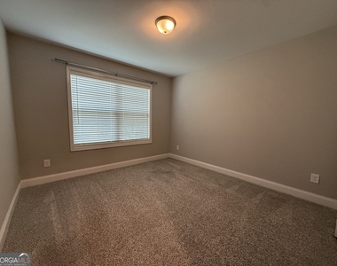 231 Creek Ridge Drive - Photo Thumbnail 15