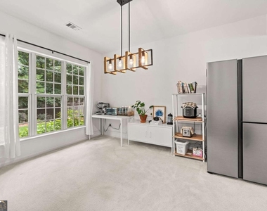 5087 Wellisford Court - Photo Thumbnail 10