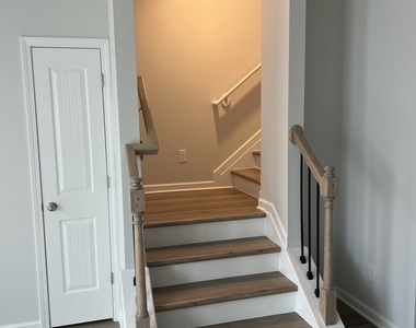 225 Cobalt Drive - Photo Thumbnail 8