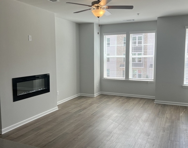 225 Cobalt Drive - Photo Thumbnail 6