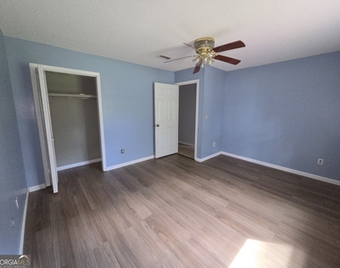 504 Martha Drive - Photo Thumbnail 22
