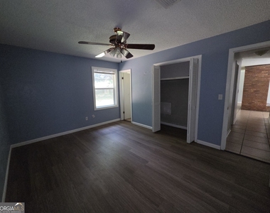 504 Martha Drive - Photo Thumbnail 16