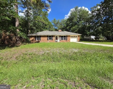 504 Martha Drive - Photo Thumbnail 2