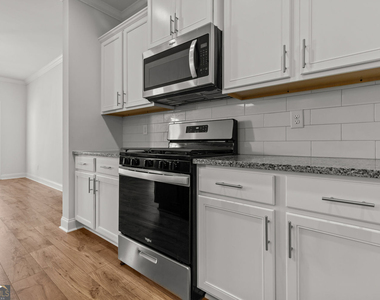 5125 Hillington Way - Photo Thumbnail 11