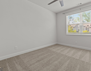 5125 Hillington Way - Photo Thumbnail 32