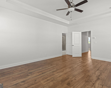 5125 Hillington Way - Photo Thumbnail 22