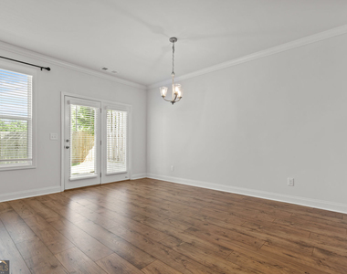 5125 Hillington Way - Photo Thumbnail 14